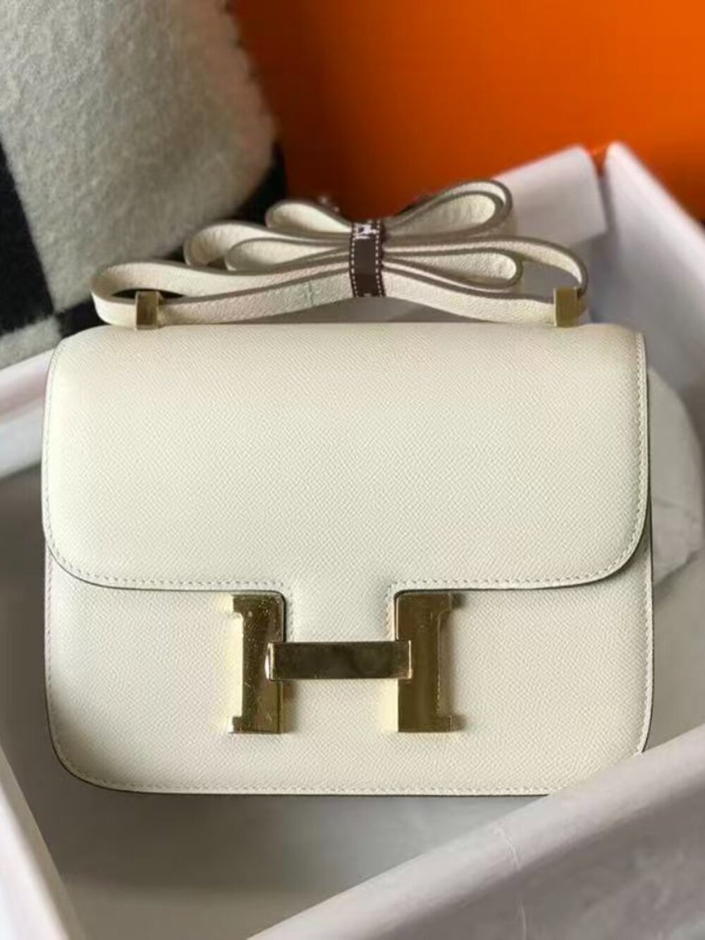 Classic Hermes Bag: A Stylish and Versatile Choice for Elegance